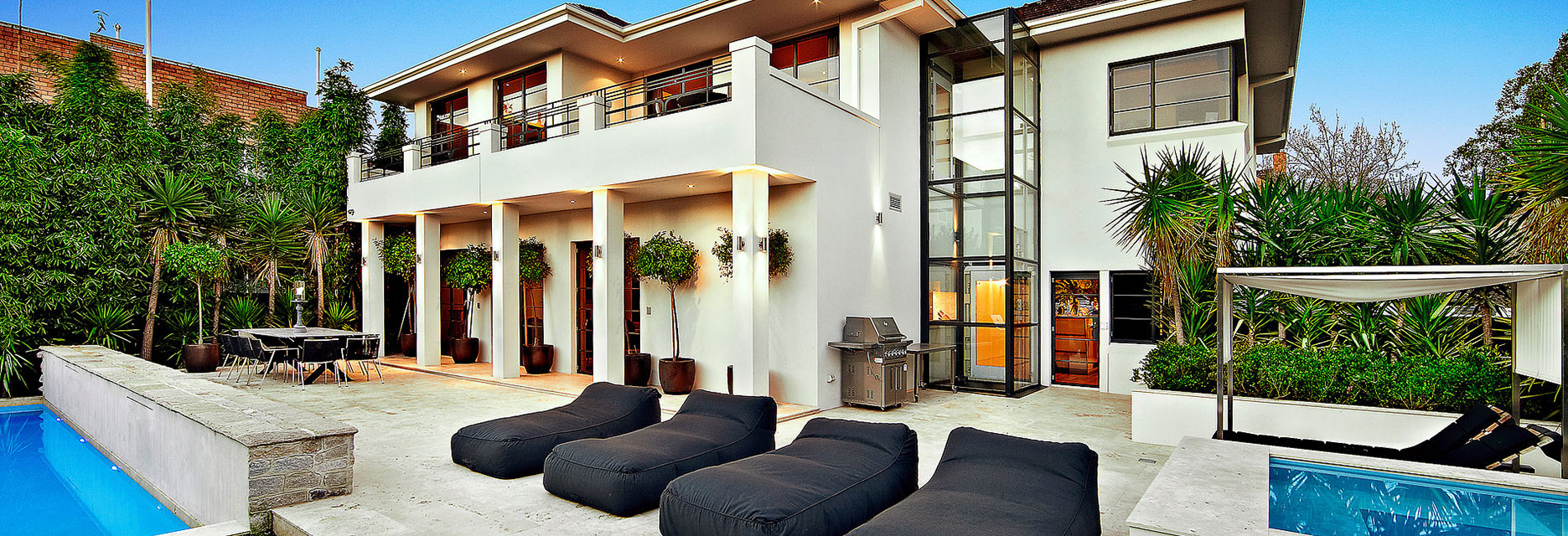 What is the smallest home lift?